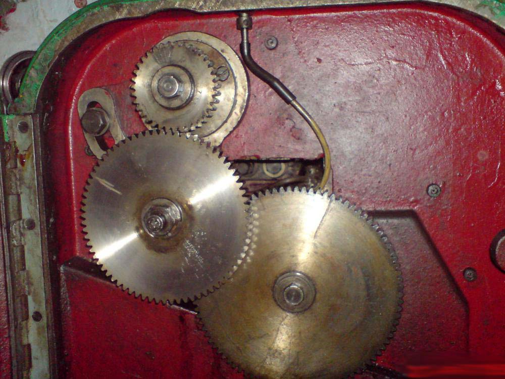 Кусон S1-250 Верстат токарно-гвинторізний. Загальний вигляд